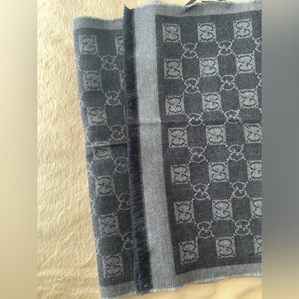 Gucci Wool Scarf - Picture 7 of 11
